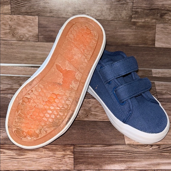 Tommy Bahama Kids Navy Sneakers - Picture 6 of 7